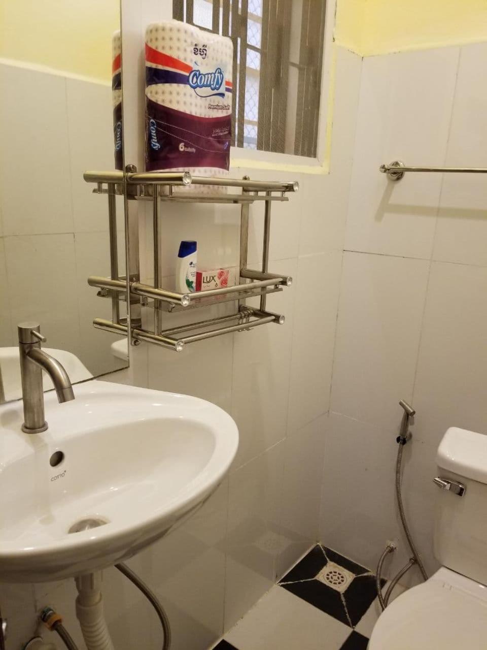 Room 7 - Studio In A Villa 5Mn Walk From The Royal Palace With Swimming Pool 金边 外观 照片