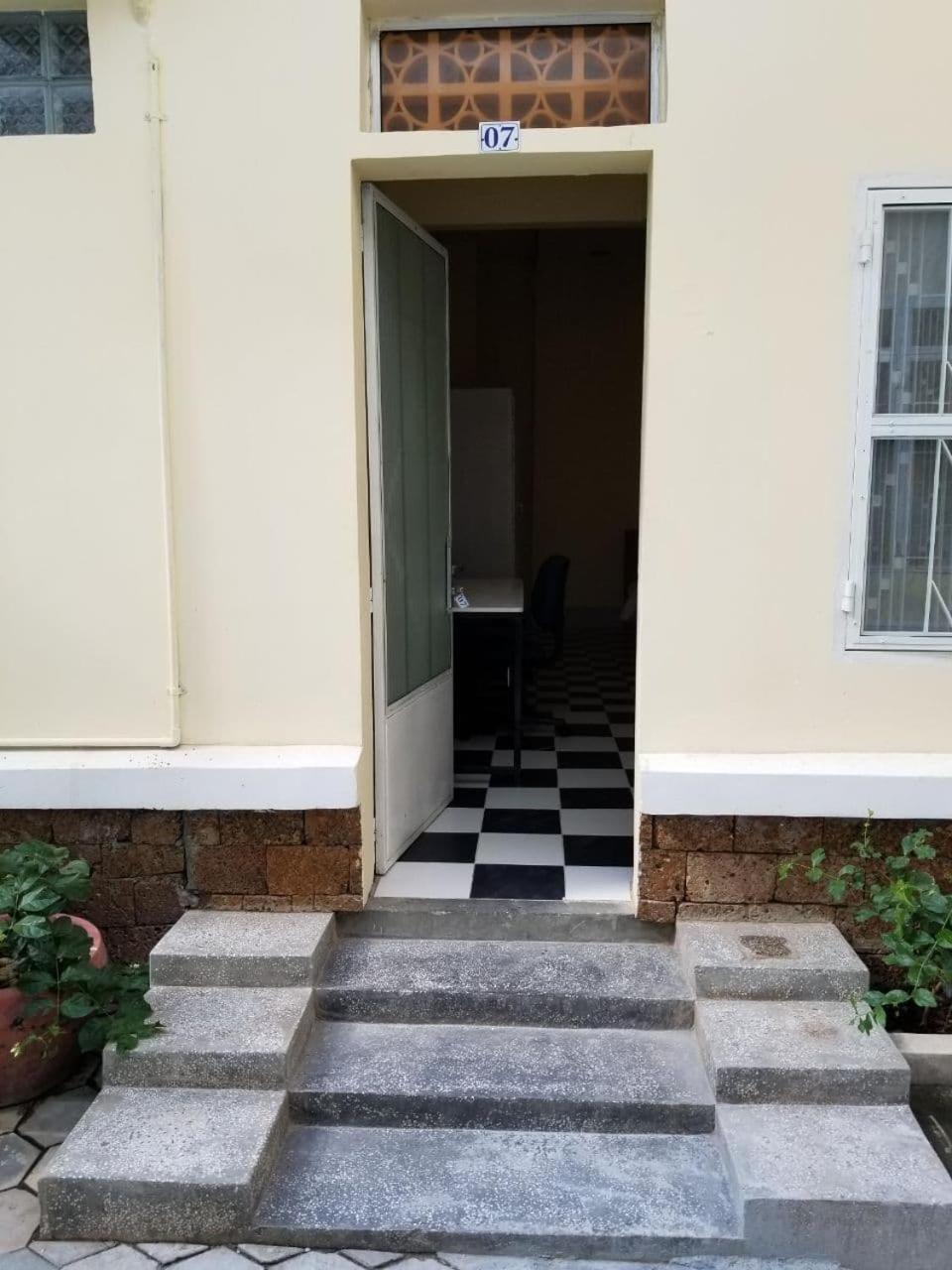 Room 7 - Studio In A Villa 5Mn Walk From The Royal Palace With Swimming Pool 金边 外观 照片